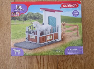 BRAND NEW Schleich Horse Club Stall Extension 42569 With Stallion