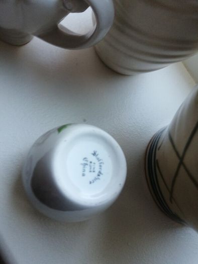 Tiny Staffordshire fine bone china case with honeysuckle front and back
