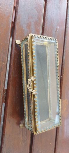 french antique ring /jewellery box ,,see pictures for condition, used , fair condition,few marks etc sold as is,