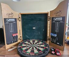 Darts Unicorn  Phil Taylor cabinet with extra