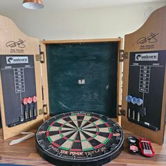 Darts Unicorn  Phil Taylor cabinet with extra