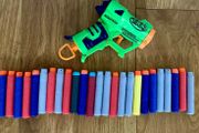 Nerf gun &amp; bullets