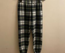 Check pyjama bottoms (age 8-9)