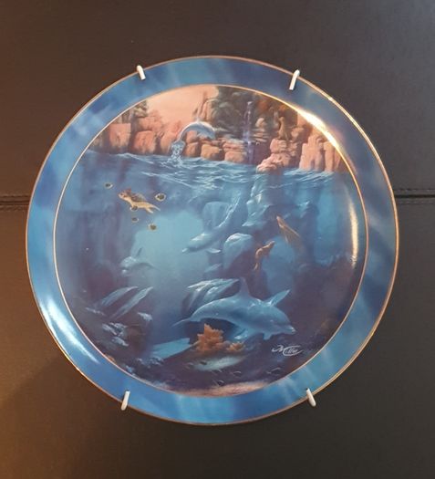 Franklin Mint Limited Edition Fine Porcelain Decorative Plate