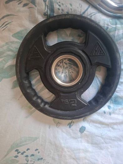 adjustable dumbells 5kg to 40kg and curling bar and plates