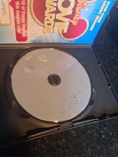 Pirates of Caribbean on stranger trdes DVD