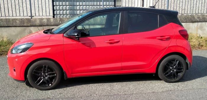 Hyundai i10 Deluxe Plus TwoTone