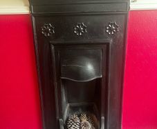 Antique Victorian / Edwardian Cast Iron Fireplace Insert