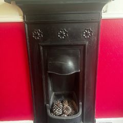 Antique Victorian / Edwardian Cast Iron Fireplace Insert