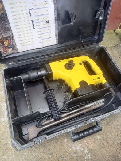DeWalt SDS Max Hammer Drill