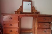 dressing table