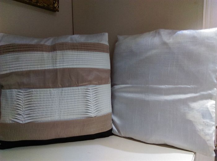 Lovely Pair Of Cushions, 40x40cm