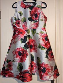 Gorgeous floral midi dress from AX Paris