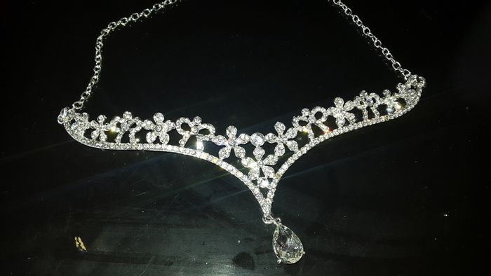 Bride's Designer Crystal Head piece