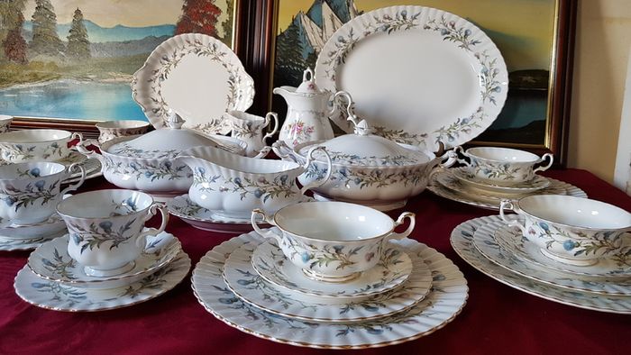 47 Piece Royal Albert Brigadoon Pattern Bone China Gold Gilt Dinner And Tea Service / Set For 5 Person Setting Made In England