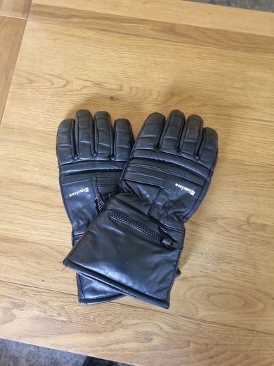 Caberg V2R Helmet + Winter Gloves (L)