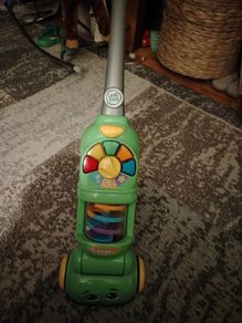 Hoover, vacuum toy Leap Frog