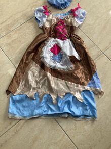 Dress up