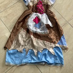 Dress up