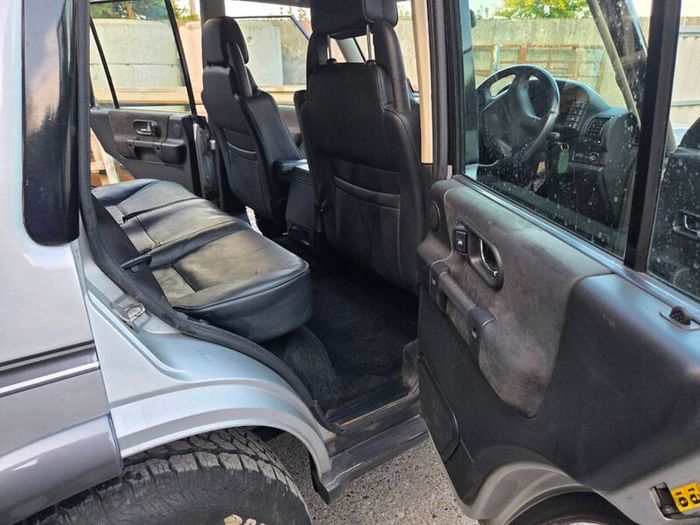 Vintage Land rover discovery 1976