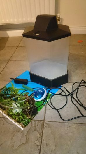 Aquarium Fish tank small with equipment included
