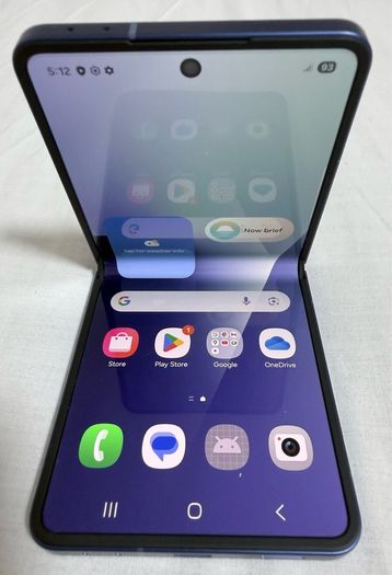 Samsung Galaxy Z Flip7
