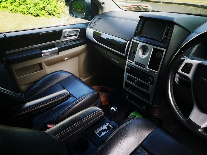 2012 Chrysler Grand Voyager 28 Diesel Automatic 7 Seater For Sale in
