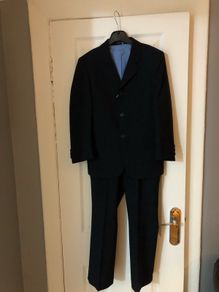 Boys navy suit age 5 reduced