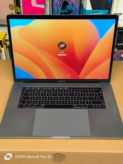 Touch Bar MacBook Pro 15" 2017 A1707 2.8 GHz Core i7 16GB RAM 512GB SSD macOS Vetura 13.7.8 (Battery Cycle: 189)