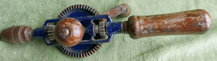 Vintage Hand drill / collectible old drill antique retro tool