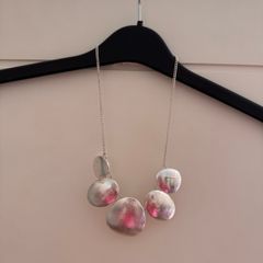 neckless