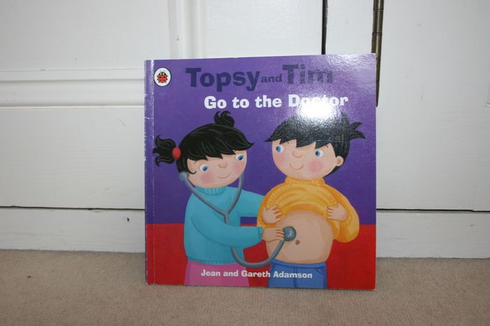 Children's Book - Topsy and Tim - Go to the Doctor - Like New