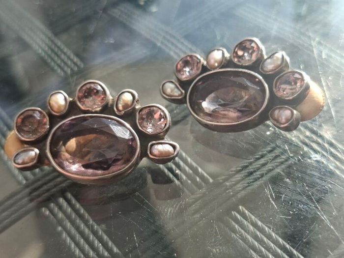Beautiful pair of Vintage Sterling Silver clip-on Earrings