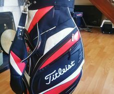 titleist golf bag