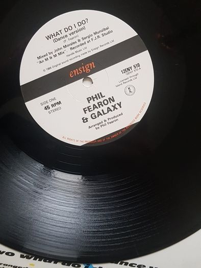 Phil Fearon & Galaxy 12" - What Do I Do?
