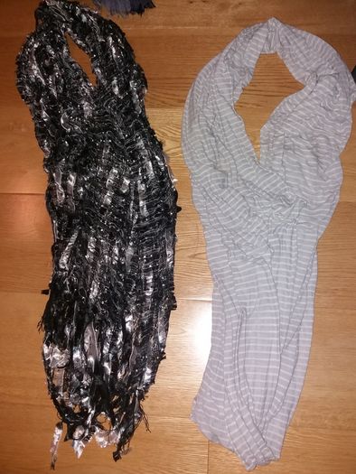 6 Womens scarfs