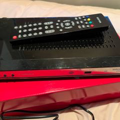 Walker satellite and saorview receiver