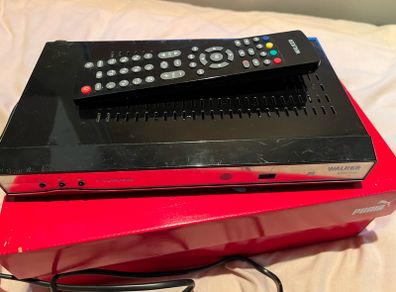 Walker satellite and saorview receiver