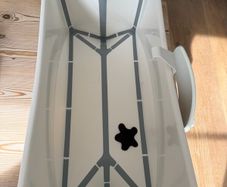 Stokke foldable bath tub