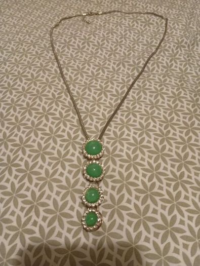 vintage costume necklace