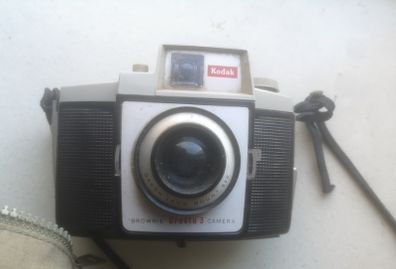 Kodak Brownie Cresta 3 Camera