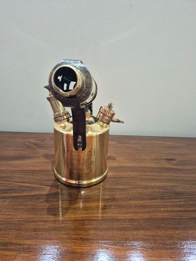 Blow lamp