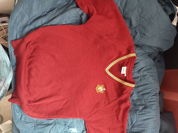 uniform - high school jumper size 42, as new