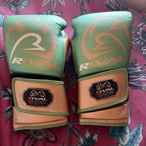 rival RB100 boxing gloves around 12oz