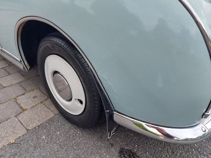 Nissan Figaro 1991