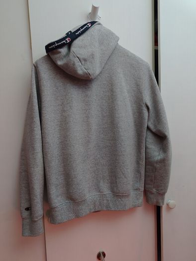 Champion Men's Hoodie - Medium