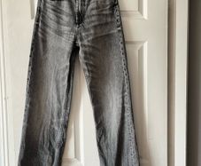 zara straight grey jeans, perfect condition 34 size