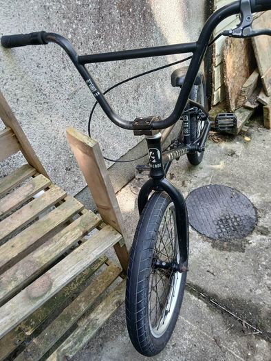 BMX stunt bike