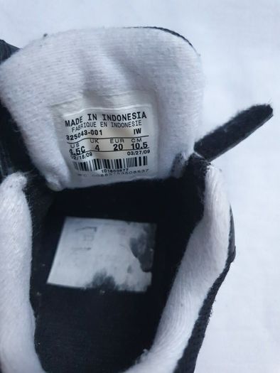 Nike junior size 4 Trainers