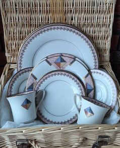 NEW Noritake Momentum 10 x Piece Dinner Set